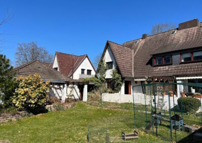 Handwerkerhaus ! Renovierungsbedürftige DHH auf herrlichem Süd-West-Grundstück
