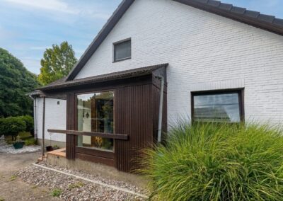 Handwerkerhaus auf Traumgrundstück in Seenähe