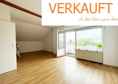 VERKAUFT~GEMÜTLICH + RUHIG Dachgeschosswohnung mit Loggia und schönem Ausblick